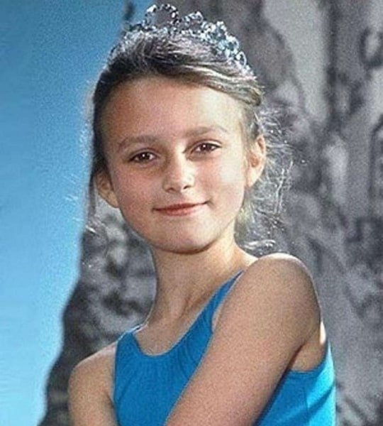 keira knightley childhood photo