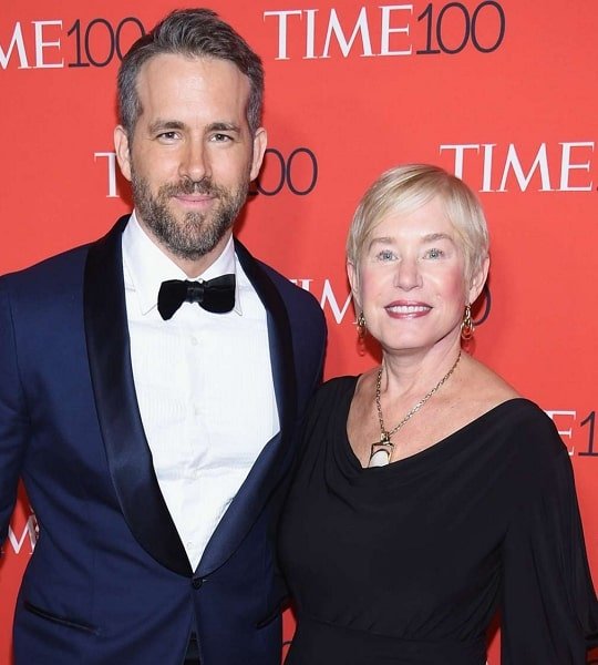 ryan reynolds mother