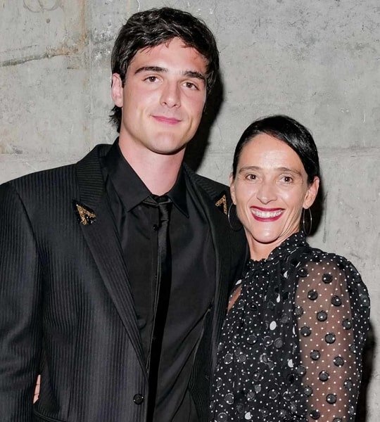 jacob elordi mother