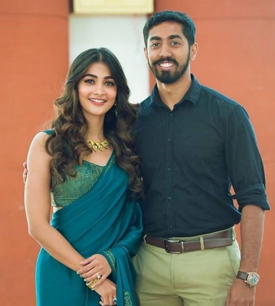 pooja hegde brother