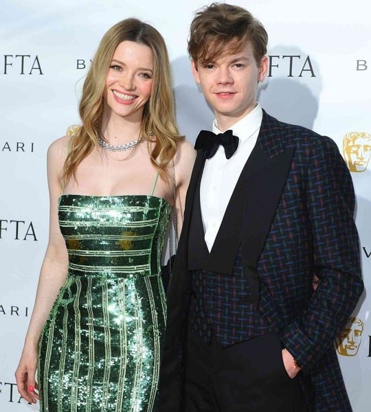 thomas brodie-sangster fiancee