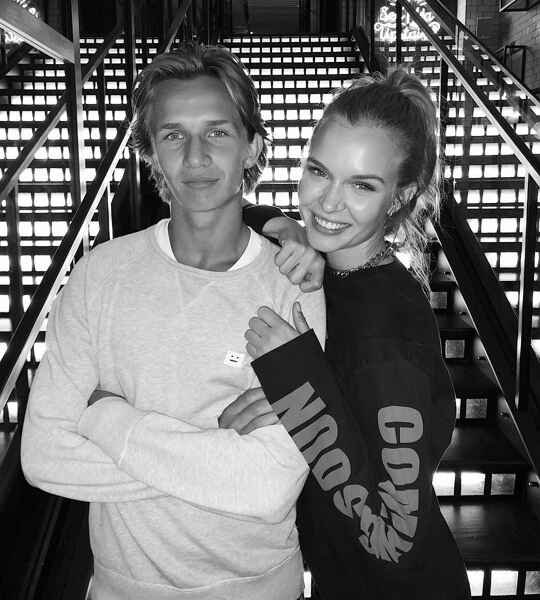 josephine skriver brother