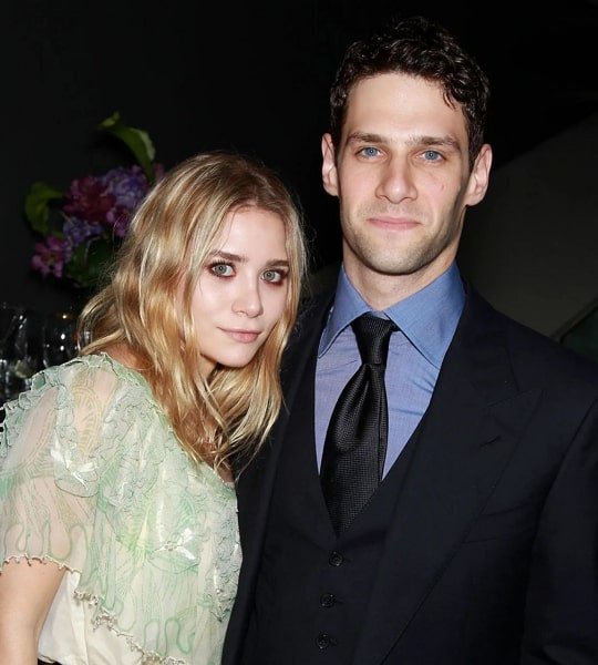 ashley olsen ex-boyfriend