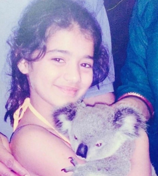 ketika sharma childhood photo